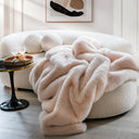 The Rosum weighted blanket combines elegant faux fur with a gentle pressure for stress relief and comfort. Stylish and cozy, it’s a perfect bedspread or sofa accessory. Ideal for relaxing evenings, deep sleep, or as a calming decor piece.